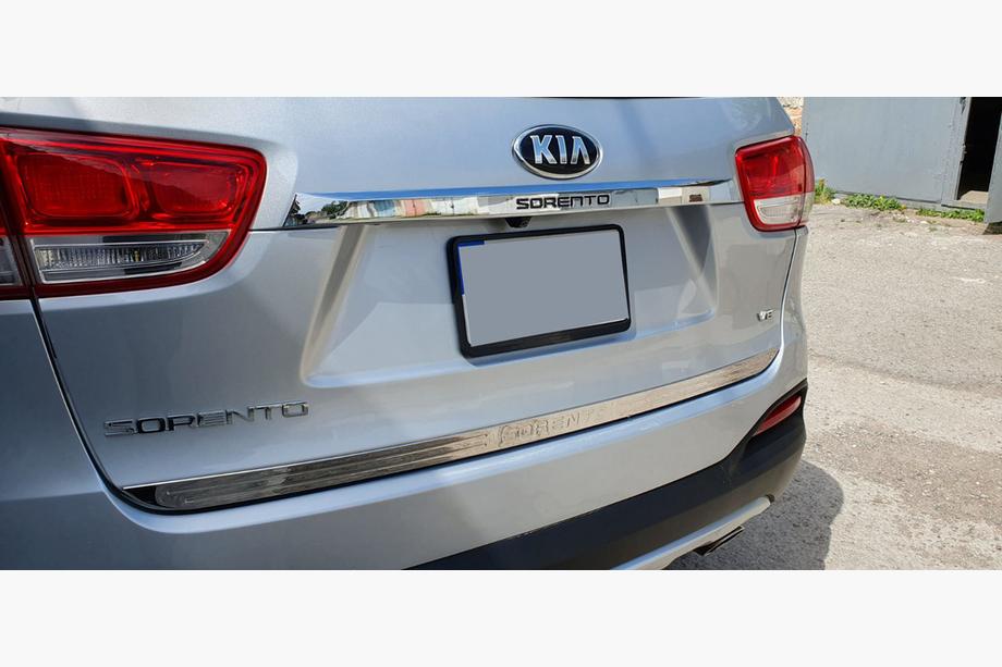 Kia Sorento III UM 2014-2020 Ornament de portbagaj deasupra numarului Libao V2 (inox) Foto 2