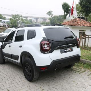 Capac portbagaj din plastic (3 piese) Dacia Duster 2018-2024 foto 3