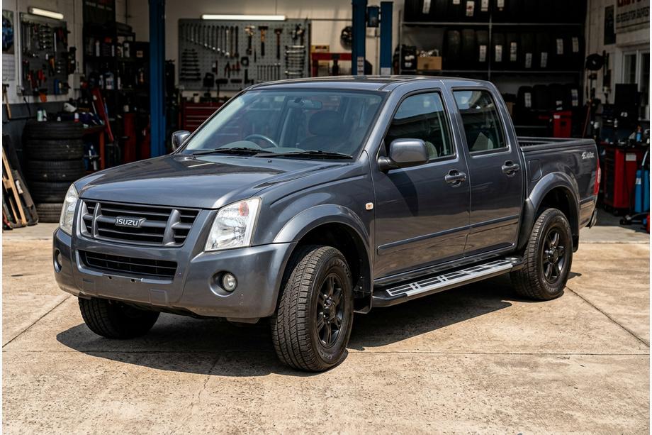 Isuzu D-Max 2002-2011 Praguri Laterale Sunrise (2007-2012, 2 buc, Aluminiu) Image