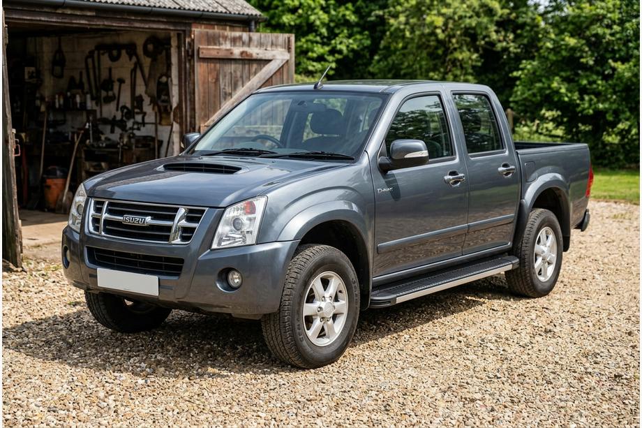 Isuzu D-Max 2002-2011 Praguri Laterale Maya V1 (2007-2012, 2 buc, Aluminiu) Image
