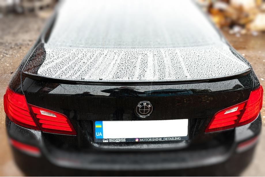 BMW 5 Series F10/F11 2010–2016 Spoiler LIP V2 (1234 Upgrade, Negru) Foto 3