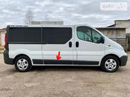 Renault Trafic 2001–2015 Molding usa original second hand (R3) foto 1